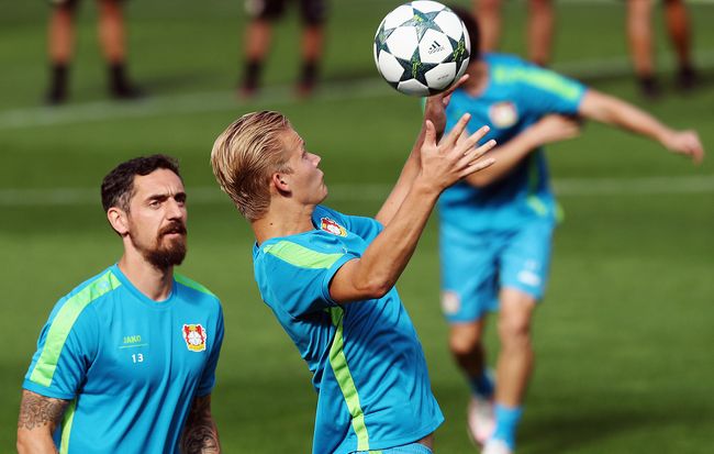 九游体育 -勒沃库森内部会议纪要流出——清晨远射贴柱,中超使命明确,训练强度明显提升(勒沃库森为什么突然这么强)