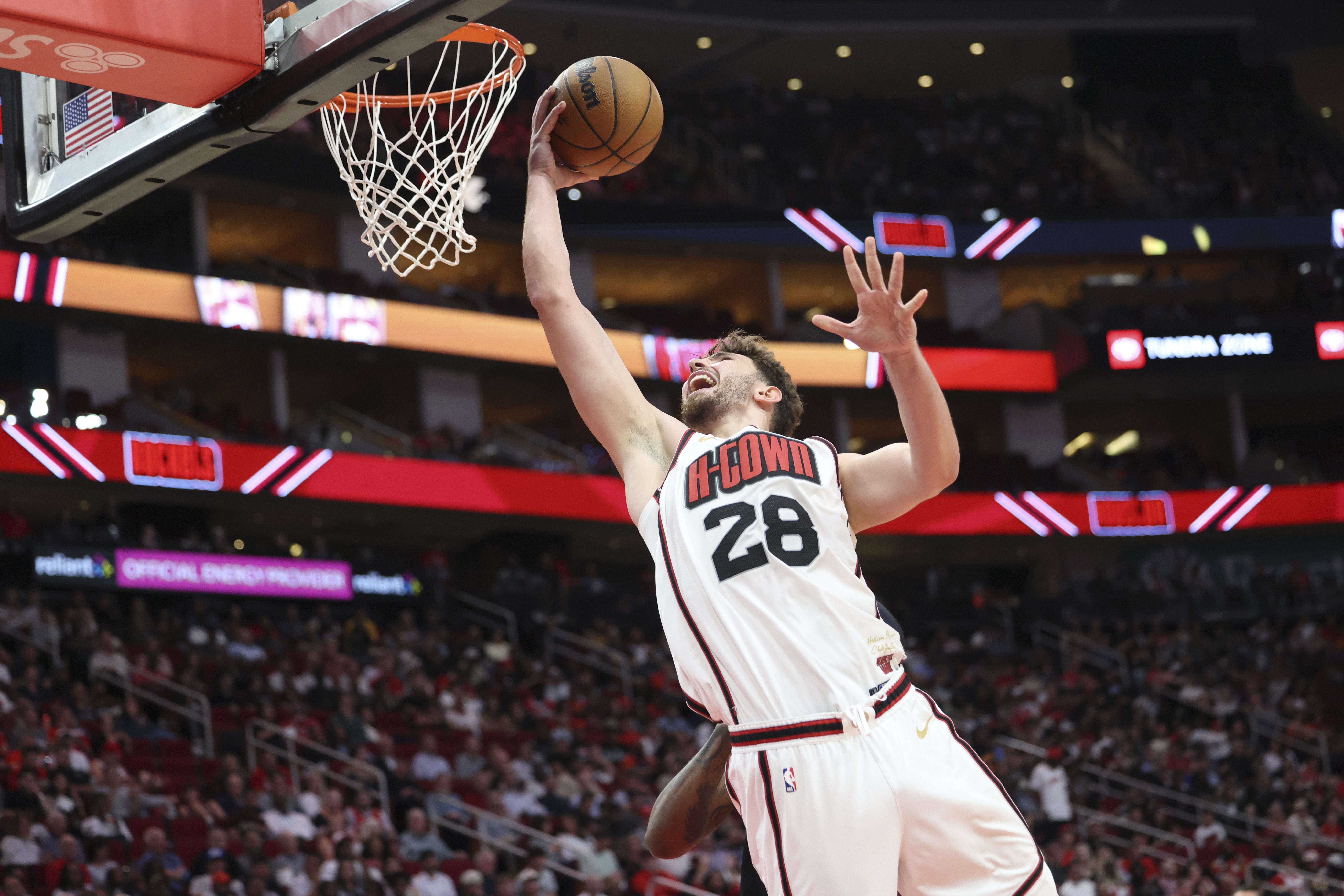 九游官方入口 -包含赛后体能课后，洛杉矶快船迎来里程碑备战NBA常规赛，更衣室稳定，球队文化再被提及的词条