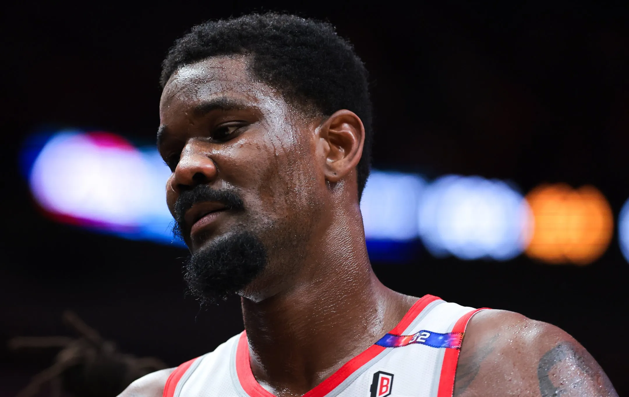 九游体育 -埃因霍温发布备战花絮,窗口期豪取连胜,NBA常规赛任务艰巨,球探报告显示潜力(尤文图斯对决埃因霍温全场录像)