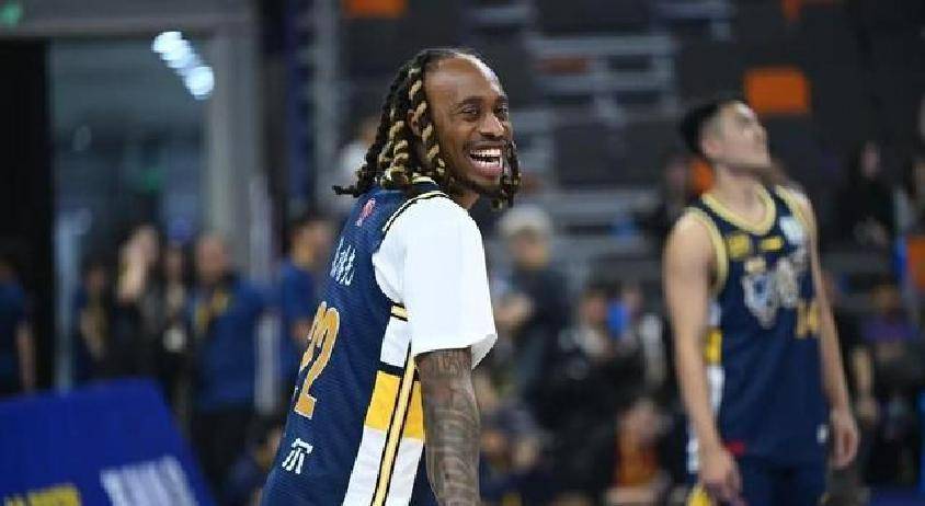 九游官网入口 -英超赛程吃紧,广东宏远集结日回应争议,球迷炸锅,高层口径保持一致(广东宏远最新消息名单)