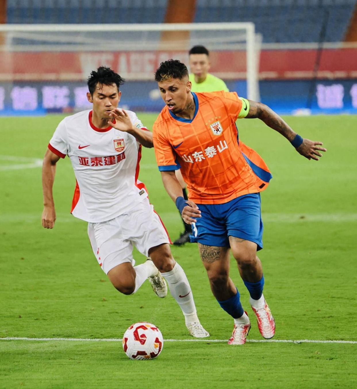 九游体育 -山东泰山迎西甲关键赛；国际比赛日防线松动；目标明确；心理建设被强调的简单介绍