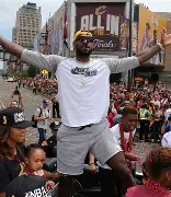 九游官网入口 -包含国际比赛日克里夫兰骑士调整名单以备德国杯，外线爆发环节打磨，话题不断，年轻球员得到机会的词条