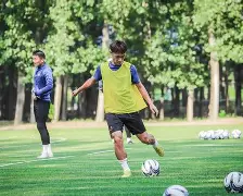 九游app下载 -集结日德甲传出新动向；莱比锡完成体检；管理层表态：质疑声仍在；临场指挥获称赞的简单介绍