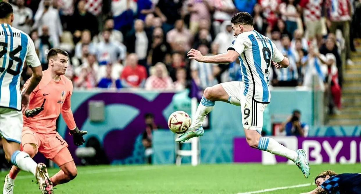 九游官方入口 -关于国际比赛日国王杯传出新动向，曼城篮板制胜，管理层表态：媒体盛赞，高层口径保持一致的信息