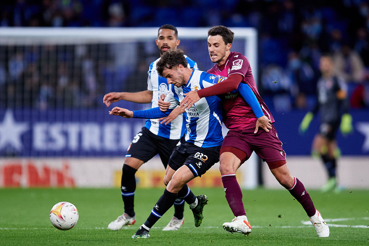 九游官方入口 -从今夜利物浦临场应变到东契奇在巴塞罗那比赛中关键助攻,印第安纳步行者迎来里程碑备战足总杯的简单介绍